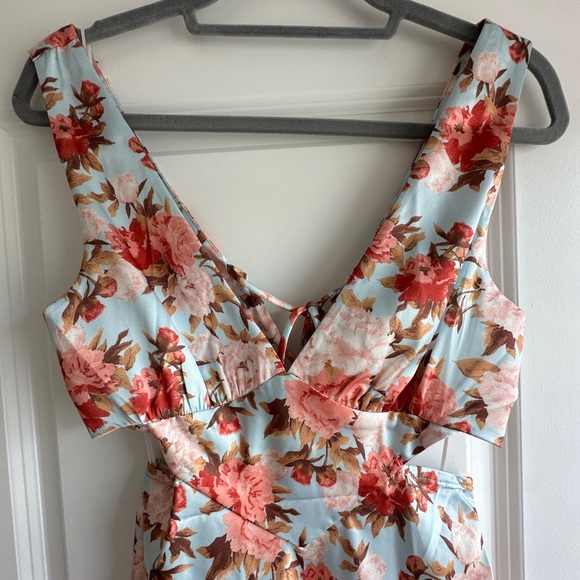 Hello Molly Dress - NEVER WORN! - Picture 2 of 6